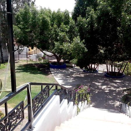 Отель Quinta Los Arrayanes Энсенада Экстерьер фото