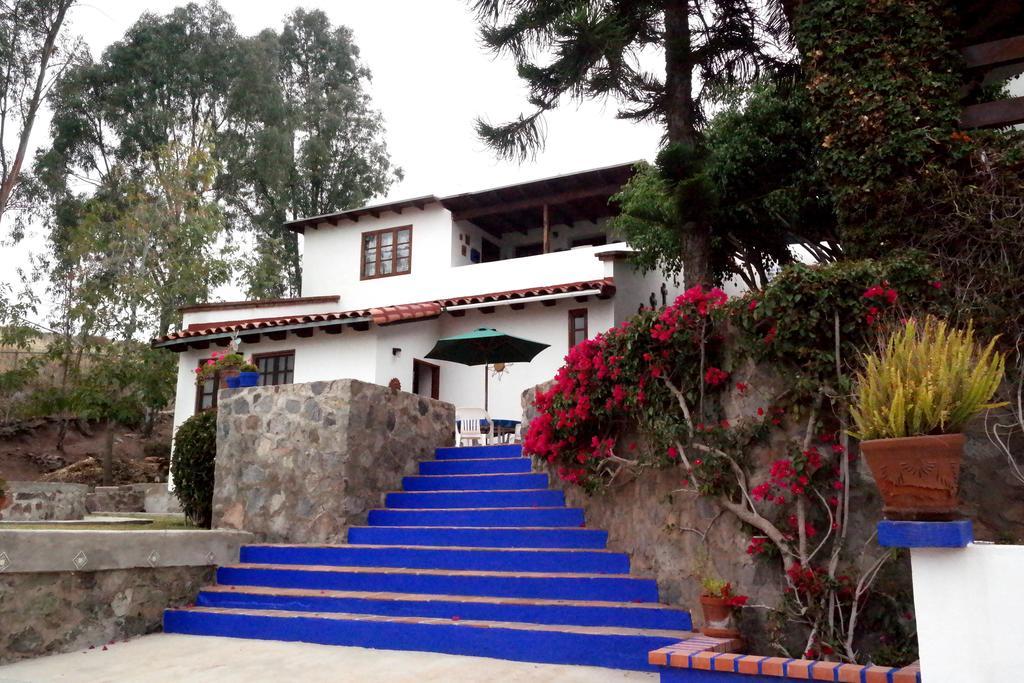 Отель Quinta Los Arrayanes Энсенада Экстерьер фото