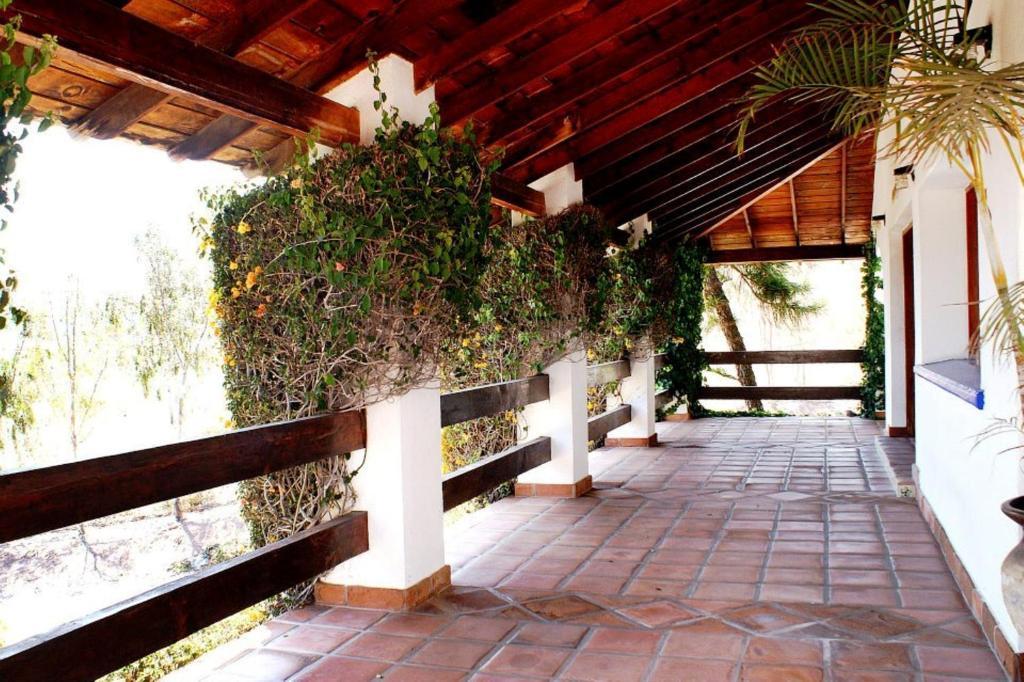 Отель Quinta Los Arrayanes Энсенада Экстерьер фото